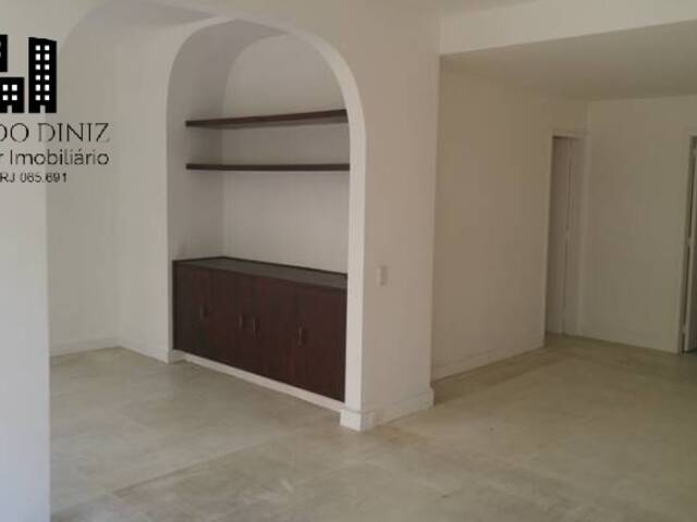 Apartamento para Locação em Rio de Janeiro - 2